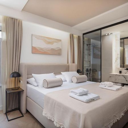 Luxury Rooms Le Prestige Few Minutes From Split'S Iconic Waterfront Buitenkant foto