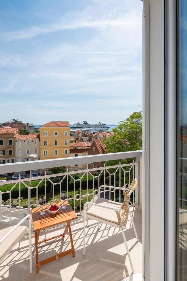 Luxury Rooms Le Prestige Few Minutes From Split'S Iconic Waterfront Buitenkant foto