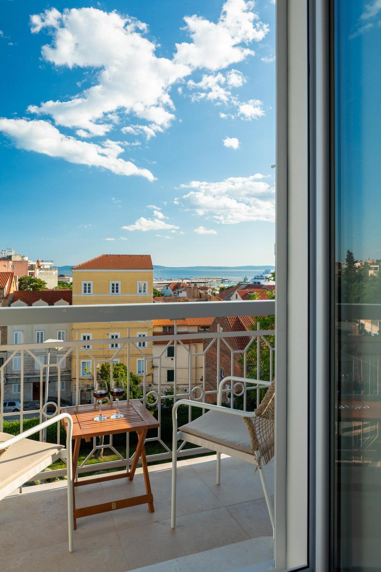 Luxury Rooms Le Prestige Few Minutes From Split'S Iconic Waterfront Buitenkant foto