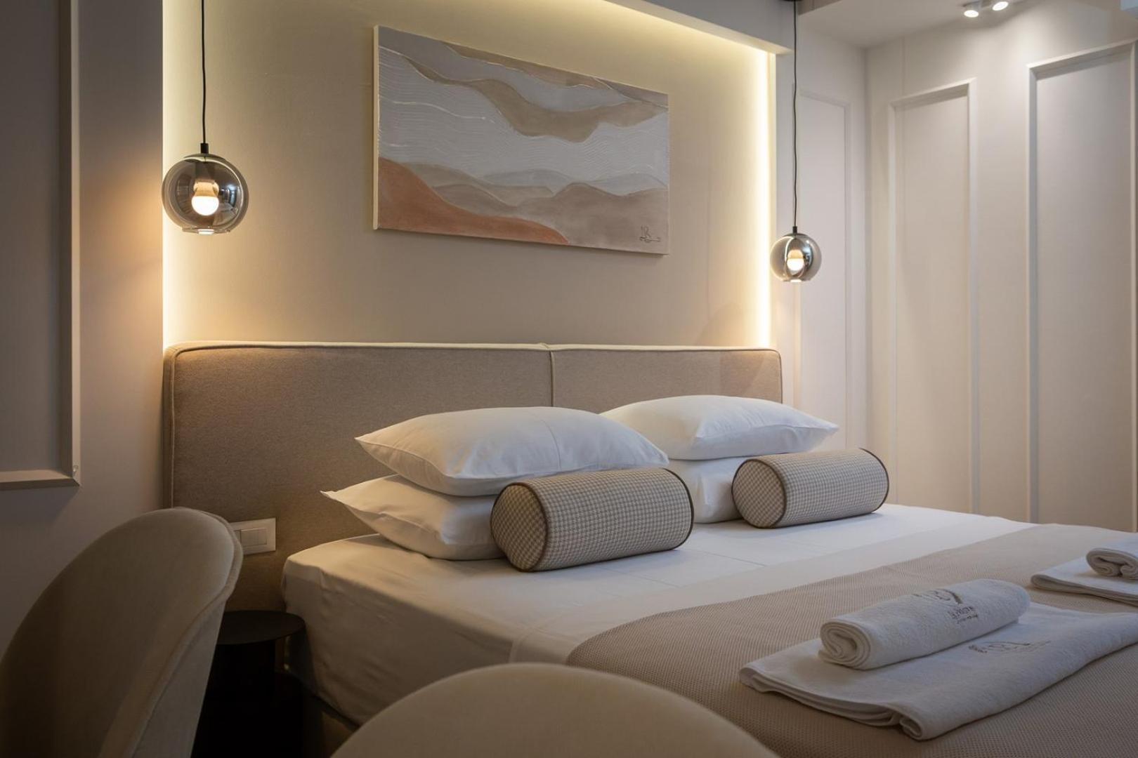 Luxury Rooms Le Prestige Few Minutes From Split'S Iconic Waterfront Buitenkant foto
