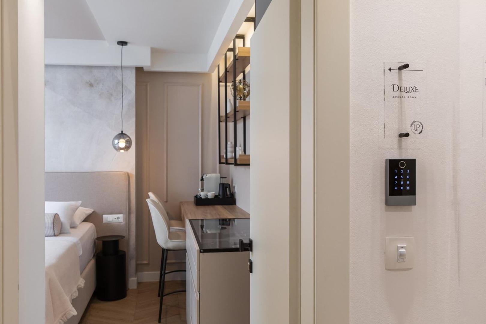 Luxury Rooms Le Prestige Few Minutes From Split'S Iconic Waterfront Buitenkant foto